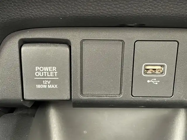 ホンダ フィット e:HEVホーム 大阪府 2020(令2)年 3.8万km プレミアムグラマラスブロンズP 純正８インチナビ/  フルセグTV/CD/DVD/Bluetooth/USB/バックモニター/横滑り防止装置/衝突軽減ブレーキ/コーナーセンサー/レーダークルーズコントロール/レーンキープアシスト/ステアリングスイッチ/アイドリングストップ/オートマチックハイビーム/純正15インチアルミホイール/ハーフレザーシート/純正フロアマット/プッシュスタート/スマートキー/ＥＴＣ/ＬＥＤライト/禁煙車