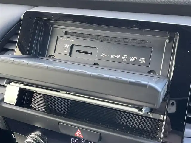 ホンダ フィット e:HEVホーム 佐賀県 2020(令2)年 3.8万km プレミアムグラマラスブロンズP 純正8インチSDナビゲーション/・フルセグTV/CD/DVD/SD/USB/Bluetooth/バックカメラ/前後ドライブレコーダー/ビルトインETC/電子パーキングブレーキ/・AUTO HOLD機能/ハーフレザーシート/ISOFIX対応/革巻きステアリング/ステアリングリモコン/純正LEDヘッドライト/・オートマチックハイビーム/純正フロアマット/純正ドアバイザ―/新車保証書/取扱説明書/ホンダセンシング/・アダプティブクルーズコントロール/・路外逸脱抑制機能/・踏み間違い衝突軽減システム/・衝突被害軽減ブレーキ/・前後パーキングセンサー