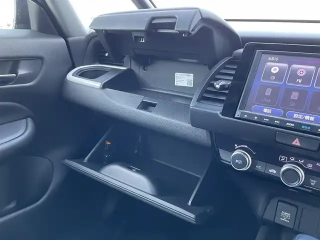 ホンダ フィット e:HEVホーム 佐賀県 2020(令2)年 3.8万km プレミアムグラマラスブロンズP 純正8インチSDナビゲーション/・フルセグTV/CD/DVD/SD/USB/Bluetooth/バックカメラ/前後ドライブレコーダー/ビルトインETC/電子パーキングブレーキ/・AUTO HOLD機能/ハーフレザーシート/ISOFIX対応/革巻きステアリング/ステアリングリモコン/純正LEDヘッドライト/・オートマチックハイビーム/純正フロアマット/純正ドアバイザ―/新車保証書/取扱説明書/ホンダセンシング/・アダプティブクルーズコントロール/・路外逸脱抑制機能/・踏み間違い衝突軽減システム/・衝突被害軽減ブレーキ/・前後パーキングセンサー