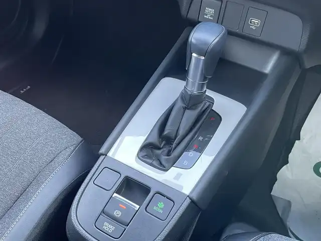 ホンダ フィット e:HEVホーム 佐賀県 2020(令2)年 3.8万km プレミアムグラマラスブロンズP 純正8インチSDナビゲーション/・フルセグTV/CD/DVD/SD/USB/Bluetooth/バックカメラ/前後ドライブレコーダー/ビルトインETC/電子パーキングブレーキ/・AUTO HOLD機能/ハーフレザーシート/ISOFIX対応/革巻きステアリング/ステアリングリモコン/純正LEDヘッドライト/・オートマチックハイビーム/純正フロアマット/純正ドアバイザ―/新車保証書/取扱説明書/ホンダセンシング/・アダプティブクルーズコントロール/・路外逸脱抑制機能/・踏み間違い衝突軽減システム/・衝突被害軽減ブレーキ/・前後パーキングセンサー