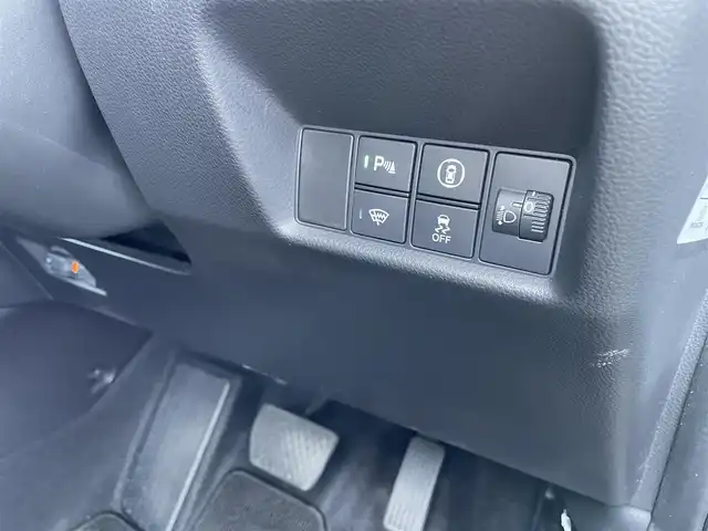 ホンダ フィット e:HEVホーム 佐賀県 2020(令2)年 3.8万km プレミアムグラマラスブロンズP 純正8インチSDナビゲーション/・フルセグTV/CD/DVD/SD/USB/Bluetooth/バックカメラ/前後ドライブレコーダー/ビルトインETC/電子パーキングブレーキ/・AUTO HOLD機能/ハーフレザーシート/ISOFIX対応/革巻きステアリング/ステアリングリモコン/純正LEDヘッドライト/・オートマチックハイビーム/純正フロアマット/純正ドアバイザ―/新車保証書/取扱説明書/ホンダセンシング/・アダプティブクルーズコントロール/・路外逸脱抑制機能/・踏み間違い衝突軽減システム/・衝突被害軽減ブレーキ/・前後パーキングセンサー