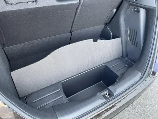 ホンダ フィット e:HEVホーム 佐賀県 2020(令2)年 3.8万km プレミアムグラマラスブロンズP 純正8インチSDナビゲーション/・フルセグTV/CD/DVD/SD/USB/Bluetooth/バックカメラ/前後ドライブレコーダー/ビルトインETC/電子パーキングブレーキ/・AUTO HOLD機能/ハーフレザーシート/ISOFIX対応/革巻きステアリング/ステアリングリモコン/純正LEDヘッドライト/・オートマチックハイビーム/純正フロアマット/純正ドアバイザ―/新車保証書/取扱説明書/ホンダセンシング/・アダプティブクルーズコントロール/・路外逸脱抑制機能/・踏み間違い衝突軽減システム/・衝突被害軽減ブレーキ/・前後パーキングセンサー