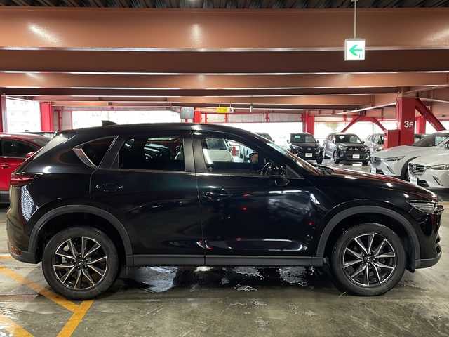 マツダ ＣＸ－５ XD プロアクティブ 静岡県 2018(平30)年 5.2万km ジェットブラックマイカ 【メーカーOP】/パワーバックドア/CD/DVDプレーヤー＋地上デジタルテレビチューナー/アラウンドビューモニター＋フロントパーキングセンサー/【安全装備】/車間認知支援システム/SBS/SCBS/ブラインドスポットビューモニター/レーンキープアシスト/交通標識認識システム/ドライバーアテンションアラート/パーキングセンサー表示/【主要装備】/純正ナビ　/レーダークルーズコントロール　/ＥＴＣ　/ヘッドアップディスプレイ　/電動パーキングブレーキ　/オートホールド/プッシュスタート/スマートキー/スペアキー有り/純正19インチアルミホイール