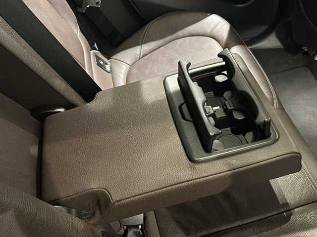 ＢＭＷ Ｘ１ xDrive 18d xライン 新潟県 2019(平31)年 2.7万km ミネラルホワイト ハイラインパッケージ/-パーフォレーテッドダコタレザーシート/-フロントシートヒーター/-オークインテリアトリム/コンフォートパッケージ/-パワーバックドア/-リヤシートスライド/-メモリ付きパワーシート/主要装備/インテリジェントセーフティ/純正HDDナビ/バックカメラ/ETC/LEDヘッドライト/純正アルミホイール/コーナーセンサー/アンビエントライト