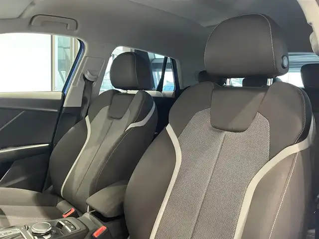 アウディ Ｑ２ 30TFSIスポーツ 愛知県 2019(平31)年 2.7万km 青 バーチャルコクピット　/ＭＭＩナビ　/Ｂｌｕｅｔｏｏｔｈ　/バックカメラ　/フルセグＴＶ　/ＡＣＣ　/ＬＫＡ　/ＢＳＭ　/シートヒーター　/コーナーセンサー　/パワーバックドア　/ドライブレコーダー　/ＥＴＣ２．０/プッシュスタート/アイドリングストップ/ウィンカーミラー
