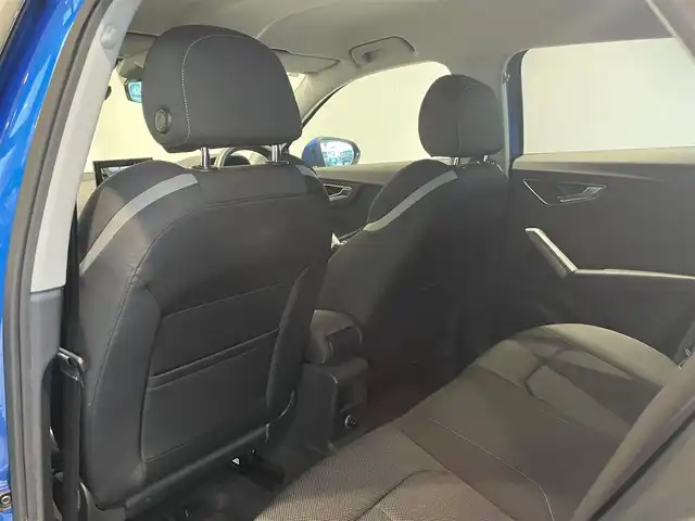 アウディ Ｑ２ 30TFSIスポーツ 愛知県 2019(平31)年 2.7万km 青 バーチャルコクピット　/ＭＭＩナビ　/Ｂｌｕｅｔｏｏｔｈ　/バックカメラ　/フルセグＴＶ　/ＡＣＣ　/ＬＫＡ　/ＢＳＭ　/シートヒーター　/コーナーセンサー　/パワーバックドア　/ドライブレコーダー　/ＥＴＣ２．０/プッシュスタート/アイドリングストップ/ウィンカーミラー