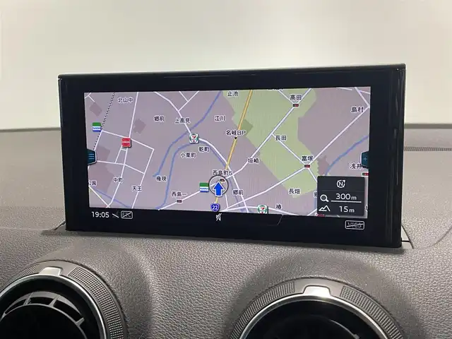 アウディ Ｑ２ 30TFSIスポーツ 愛知県 2019(平31)年 2.7万km 青 バーチャルコクピット　/ＭＭＩナビ　/Ｂｌｕｅｔｏｏｔｈ　/バックカメラ　/フルセグＴＶ　/ＡＣＣ　/ＬＫＡ　/ＢＳＭ　/シートヒーター　/コーナーセンサー　/パワーバックドア　/ドライブレコーダー　/ＥＴＣ２．０/プッシュスタート/アイドリングストップ/ウィンカーミラー