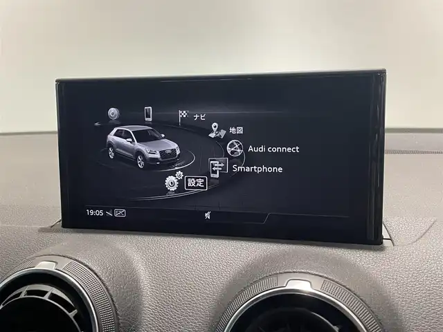 アウディ Ｑ２ 30TFSIスポーツ 愛知県 2019(平31)年 2.7万km 青 バーチャルコクピット　/ＭＭＩナビ　/Ｂｌｕｅｔｏｏｔｈ　/バックカメラ　/フルセグＴＶ　/ＡＣＣ　/ＬＫＡ　/ＢＳＭ　/シートヒーター　/コーナーセンサー　/パワーバックドア　/ドライブレコーダー　/ＥＴＣ２．０/プッシュスタート/アイドリングストップ/ウィンカーミラー