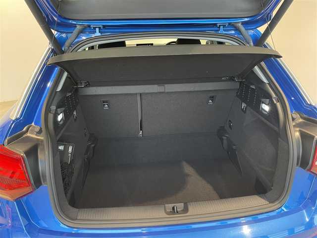 アウディ Ｑ２ 30TFSIスポーツ 滋賀県 2019(平31)年 2.7万km 青 バーチャルコクピット　/ＭＭＩナビ　/Ｂｌｕｅｔｏｏｔｈ　/バックカメラ　/フルセグＴＶ　/ＡＣＣ　/ＬＫＡ　/ＢＳＭ　/シートヒーター　/コーナーセンサー　/パワーバックドア　/ドライブレコーダー　/ＥＴＣ２．０/プッシュスタート/アイドリングストップ/ウィンカーミラー