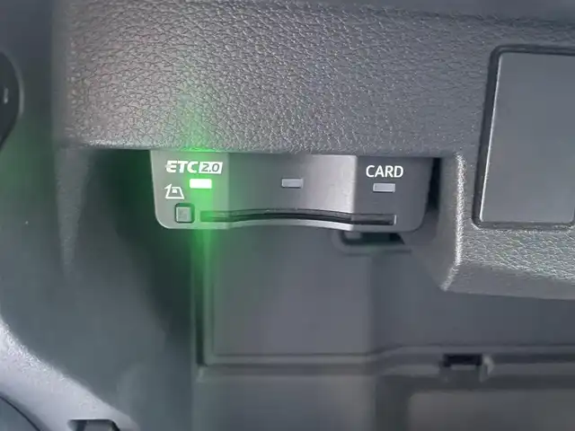 アウディ Ｑ２ 30TFSIスポーツ 滋賀県 2019(平31)年 2.7万km 青 ナビゲーションパッケージ/MMIナビゲーションシステム/地デジ/スマートフォンインターフェイス/8スピーカー/Audi connect/アシスタンスパッケージ/サイドアシスト/アクティブレーンアシスト/トラフィックジャムアシスト/リヤクロストラフィックアシスト/アウディプレセンスベーシック/ハイビーム・アシスト/コンビニエンスパッケージ/アドバンストキーシステム/リヤビューカメラ/アウディパーキングシステム/ベーシックパッケージ/デラックスオートマチックエアコンディショナー/ルームミラー　自動防眩/DIS(ドライバーインフォメーションシステム)/センターアームレス(フロント)/LEDライトパッケージ/LEDヘッドライト/ヘッドライトウォッシャー/LEDリヤダイナミックターンインディケーター/LEDインテリアライティング/バーチャルコックピット/オートマチックテールゲート/アウディドライブセレクト/アダプティブクルーズコントロール/全方位ドライブレコーダー/シートヒーター/5アームスターデザイン7J×17インチAW