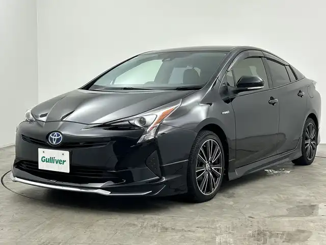 トヨタ プリウス S 三重県 2016(平28)年 6万km アティチュードブラックマイカ 禁煙車/社外ナビ/・AM/FM/CD/DVD/Bluetooth/フルセグ/iPod/HDMI/バックカメラ/トヨタセーフティセンス/レーダークルーズコントロール/プリクラッシュセーフティ/レーンディパーチャーアラート/オートライト/オートハイビーム/LEDヘッドライト/AC100V/社外17インチアルミホイール