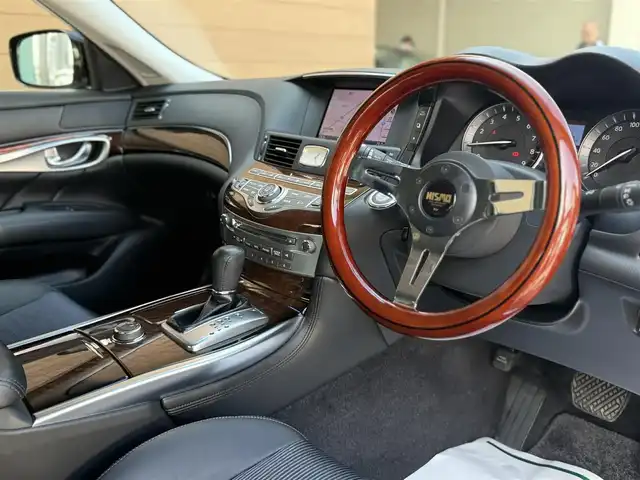 日産 フーガ 250GT 香川県 2012(平24)年 14.2万km スーパーブラック メーカーHDDナビ/フルセグ/CD/DVD/Bluetooth/バックカメラ/LEXXEL２０インチアルミ/RSR車高調/社外２本出しマフラー/ＮＩＳＭＯステア/前席パワーシート/スマートキー/ミラー型前後ドライブレコーダー/ＥＴＣ/2024年製サマータイヤ/純正ステアリング積み込み