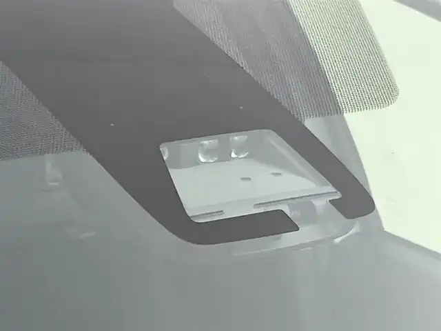 トヨタ アクア S 群馬県 2019(令1)年 8.3万km スーパーホワイトⅡ 禁煙車　純正ナビ　ワンセグ　ＢＴ　バックカメラ　トヨタセーフティセンス　衝突軽減　ＡＨＢ　オートライト　ＥＴＣ　　オートエアコン　ヘッドライトレベライザー　電動格納ミラー　Ｐスタート　スマートキー