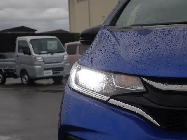 ホンダ フィット RS ホンダセンシング 山形県 2018(平30)年 9.6万km ブリリアントスポーティブルーメタリック2トーン 6MT/ホンダセンシング/純正ディスプレイオーディオ/　　【CD USB ワンセグ】/バックカメラ/レーダークルーズコントロール/LEDオートヘッドライト/純正16インチアルミホイール/アイドリングストップ/ステアリングスイッチ/電動格納ウィンカーミラー/フォグランプ/純正フロアマット/スマートキー×2/ETC