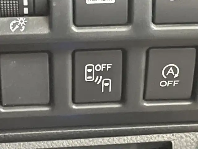 スバル フォレスター プレミアム 宮城県 2018(平30)年 5.3万km クリスタルホワイトP 純正ナビゲーション/　（フルセグテレビ　CD　FM/AM　Bluetooth）/アイサイト　/パドルシフト/レーダークルーズコントロール　/ブラインドスポットモニター/レーンアシスト/追突軽減システム/横滑り防止/デジタルインナーミラー　/バック・サイド・フロントカメラ/純正フロアマット/前席パワーシート/ステアリングヒーター/シートヒーター/ETC/パワーバックドア/スペアキー