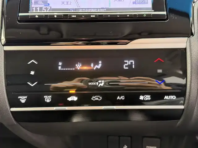 ホンダ フィット 13G L ホンダセンシング 愛知県 2018(平30)年 4.7万km スカイランドブルーM ホンダセンシング/・衝突軽減ブレーキ/・誤発進抑制機能/・アダプティブクルーズコントロール/・車線維持支援システム/・先行者発進お知らせ機能/純正SDナビ/・Bluetooth/・CD/DVD/・AUX/・フルセグTV/・iPod/ビルトインETC/バックカメラ/アイドリングストップ/LEDヘッドライト/ステアリングスイッチ/純正フロアマット/スマートキー/プッシュスタート