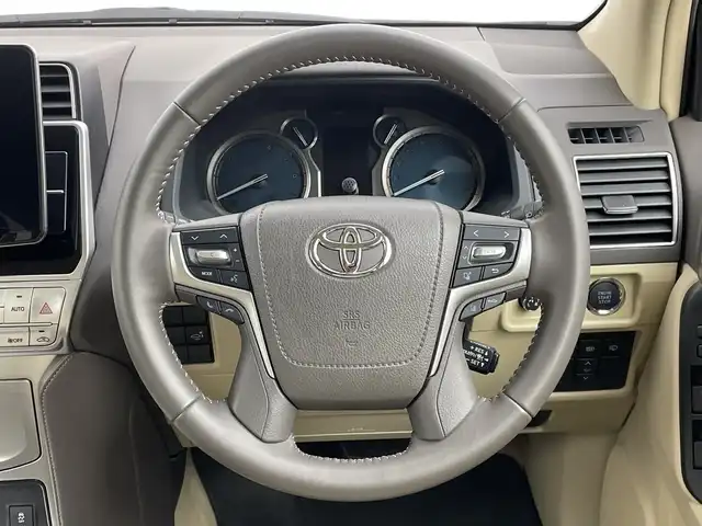 トヨタ ランドクルーザー プラド TX Lパッケージ マットブラED 新潟県 2023(令5)年 1.5万km ホワイトパールクリスタルシャイン 純正アルパインナビ/レーダークルーズコントロ―ル/ETC/バックカメラ/フルセグ/社外フロアマット/前席パワーシート/前席シートヒーター/前席エアシート/純正18インチAW夏タイヤ/純正LEDヘッドライト/フォグランプ