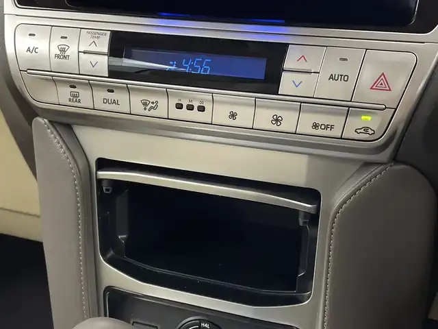トヨタ ランドクルーザー プラド TX Lパッケージ マットブラED 新潟県 2023(令5)年 1.5万km ホワイトパールクリスタルシャイン 純正アルパインナビ/レーダークルーズコントロ―ル/ETC/バックカメラ/フルセグ/社外フロアマット/前席パワーシート/前席シートヒーター/前席エアシート/純正18インチAW夏タイヤ/純正LEDヘッドライト/フォグランプ