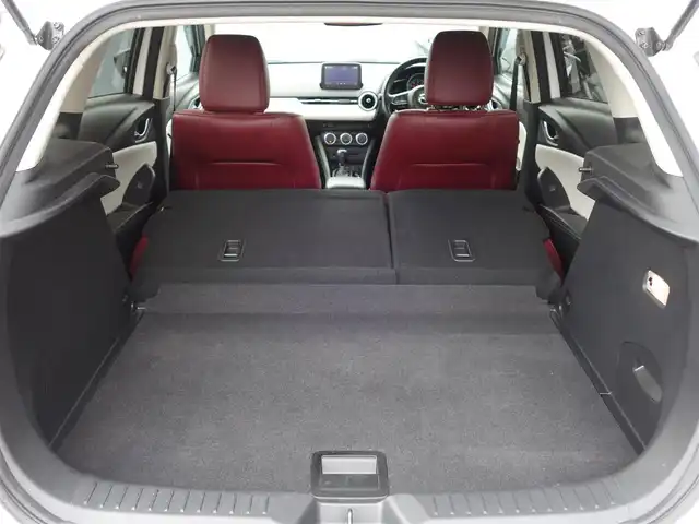 マツダ ＣＸ－３ 15S 100周年特別記念車 静岡県 2021(令3)年 4.1万km スノーフレイクホワイトパールマイカ ワンオーナー/禁煙車/純正SDナビ/　　CD/DVD/BT/SD/USB/AUX/フルセグTV/360度ビューモニター/　　　（フロント・サイド・バック・全方位）/ビルトインETC/前席シートヒーター/ステアリングリモコン/ステアリングヒーター/BOSEプレミアムサウンド/パドルシフト/運転席メモリー付きパワーシート/アドバンストスマートシティブレーキサポート/後退時スマートシティブレーキサポート/スマートシティブレーキサポート/全車速追従機能付レーダークルーズコントロール/パーキングセンサー（フロント/リア）/車線逸脱警報システム/ドライバーアテンションアラート/BSM/HUD/レザーシート/純正フロアマット/純正ドアバイザー/純正トノカバー/取扱説明書/保証書