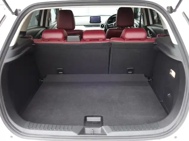 マツダ ＣＸ－３ 15S 100周年特別記念車 静岡県 2021(令3)年 4.1万km スノーフレイクホワイトパールマイカ ワンオーナー/禁煙車/純正SDナビ/　　CD/DVD/BT/SD/USB/AUX/フルセグTV/360度ビューモニター/　　　（フロント・サイド・バック・全方位）/ビルトインETC/前席シートヒーター/ステアリングリモコン/ステアリングヒーター/BOSEプレミアムサウンド/パドルシフト/運転席メモリー付きパワーシート/アドバンストスマートシティブレーキサポート/後退時スマートシティブレーキサポート/スマートシティブレーキサポート/全車速追従機能付レーダークルーズコントロール/パーキングセンサー（フロント/リア）/車線逸脱警報システム/ドライバーアテンションアラート/BSM/HUD/レザーシート/純正フロアマット/純正ドアバイザー/純正トノカバー/取扱説明書/保証書