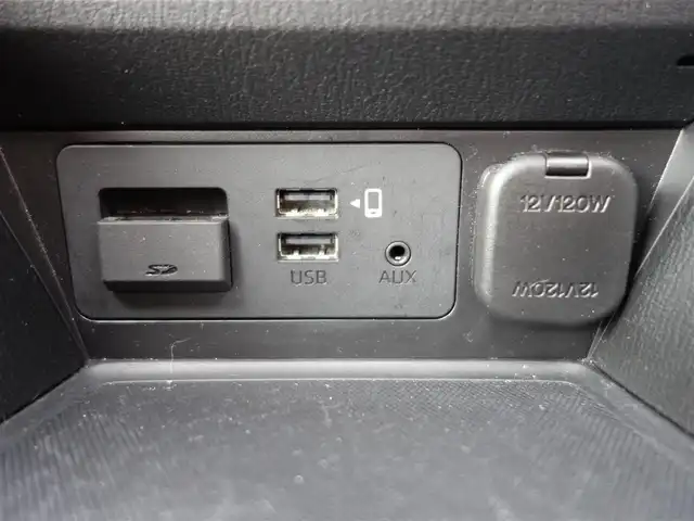 マツダ ＣＸ－３ 15S 100周年特別記念車 静岡県 2021(令3)年 4.1万km スノーフレイクホワイトパールマイカ ワンオーナー/禁煙車/純正SDナビ/　　CD/DVD/BT/SD/USB/AUX/フルセグTV/360度ビューモニター/　　　（フロント・サイド・バック・全方位）/ビルトインETC/前席シートヒーター/ステアリングリモコン/ステアリングヒーター/BOSEプレミアムサウンド/パドルシフト/運転席メモリー付きパワーシート/アドバンストスマートシティブレーキサポート/後退時スマートシティブレーキサポート/スマートシティブレーキサポート/全車速追従機能付レーダークルーズコントロール/パーキングセンサー（フロント/リア）/車線逸脱警報システム/ドライバーアテンションアラート/BSM/HUD/レザーシート/純正フロアマット/純正ドアバイザー/純正トノカバー/取扱説明書/保証書