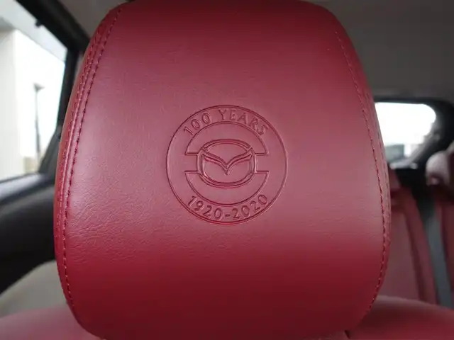 マツダ ＣＸ－３ 15S 100周年特別記念車 静岡県 2021(令3)年 4.1万km スノーフレイクホワイトパールマイカ ワンオーナー/禁煙車/純正SDナビ/　　CD/DVD/BT/SD/USB/AUX/フルセグTV/360度ビューモニター/　　　（フロント・サイド・バック・全方位）/ビルトインETC/前席シートヒーター/ステアリングリモコン/ステアリングヒーター/BOSEプレミアムサウンド/パドルシフト/運転席メモリー付きパワーシート/アドバンストスマートシティブレーキサポート/後退時スマートシティブレーキサポート/スマートシティブレーキサポート/全車速追従機能付レーダークルーズコントロール/パーキングセンサー（フロント/リア）/車線逸脱警報システム/ドライバーアテンションアラート/BSM/HUD/レザーシート/純正フロアマット/純正ドアバイザー/純正トノカバー/取扱説明書/保証書