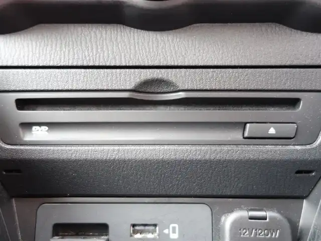 マツダ ＣＸ－３ 15S 100周年特別記念車 静岡県 2021(令3)年 4.1万km スノーフレイクホワイトパールマイカ ワンオーナー/禁煙車/純正SDナビ/　　CD/DVD/BT/SD/USB/AUX/フルセグTV/360度ビューモニター/　　　（フロント・サイド・バック・全方位）/ビルトインETC/前席シートヒーター/ステアリングリモコン/ステアリングヒーター/BOSEプレミアムサウンド/パドルシフト/運転席メモリー付きパワーシート/アドバンストスマートシティブレーキサポート/後退時スマートシティブレーキサポート/スマートシティブレーキサポート/全車速追従機能付レーダークルーズコントロール/パーキングセンサー（フロント/リア）/車線逸脱警報システム/ドライバーアテンションアラート/BSM/HUD/レザーシート/純正フロアマット/純正ドアバイザー/純正トノカバー/取扱説明書/保証書