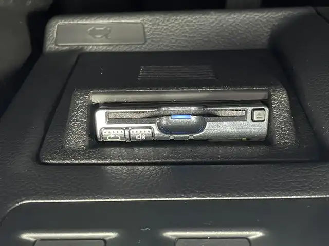 スバル レヴォーグ 1．6GT アイサイト Sスタイル 宮崎県 2015(平27)年 7.2万km クリスタルホワイトP 純正ナビ/（CN-LR700D）（DVD再生）（BT）（CD再生）/追跡機能付きクルーズコントロール/MT付きAT/（パドルシフト）/アイドリングストップ/パワーシート/コーナーセンサー/パワーウィンドウ/エアバックW/純正アルミホイール/純正LEDライト/パワーステアリング/ドライブレコーダー/（SUBARU　S19306）/プッシュスタート/電格ミラー/ABS/ETC