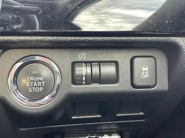 スバル レヴォーグ 1．6GT アイサイト Sスタイル 宮崎県 2015(平27)年 7.2万km クリスタルホワイトP 純正ナビ/（CN-LR700D）（DVD再生）（BT）（CD再生）/追跡機能付きクルーズコントロール/MT付きAT/（パドルシフト）/アイドリングストップ/パワーシート/コーナーセンサー/パワーウィンドウ/エアバックW/純正アルミホイール/純正LEDライト/パワーステアリング/ドライブレコーダー/（SUBARU　S19306）/プッシュスタート/電格ミラー/ABS/ETC