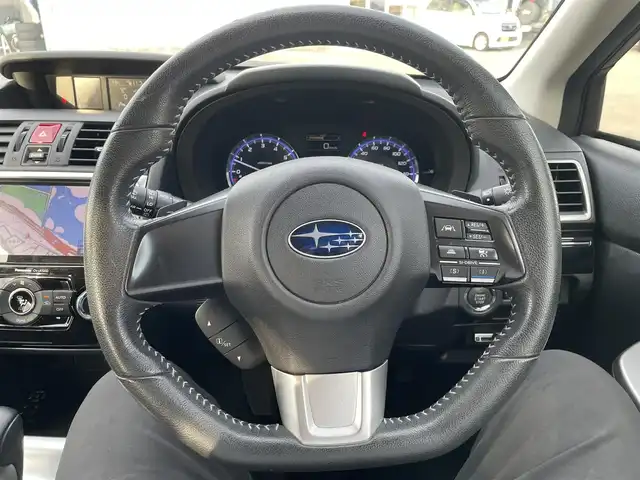 スバル レヴォーグ 1．6GT アイサイト Sスタイル 宮崎県 2015(平27)年 7.2万km クリスタルホワイトP 純正ナビ/（CN-LR700D）（DVD再生）（BT）（CD再生）/追跡機能付きクルーズコントロール/MT付きAT/（パドルシフト）/アイドリングストップ/パワーシート/コーナーセンサー/パワーウィンドウ/エアバックW/純正アルミホイール/純正LEDライト/パワーステアリング/ドライブレコーダー/（SUBARU　S19306）/プッシュスタート/電格ミラー/ABS/ETC