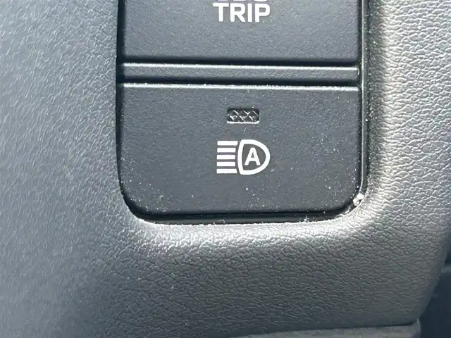 トヨタ クラウン ハイブリッド RS リミテッド 岡山県 2020(令2)年 13万km プレシャスブラックパール 登録時走行距離129301km/純正ナビ/フルセグTV(AM/FM/CD/DVD/Bluetooth)/バックカメラ/ビルトインETC/トヨタセーフティセンス/・ブラインドスポットモニター/・レーダークルーズコントロール/・オートマチックハイビーム/・プリクラッシュセーフティ/横滑り防止装置/オートブレーキホールド/D/N席パワーシート/D/N席シートヒーター/ステアリングヒーター/AC100V電源/ハーフレザーシート/純正フロアマット/18インチ純正AW