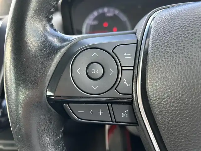 トヨタ クラウン ハイブリッド RS リミテッド 岡山県 2020(令2)年 13万km プレシャスブラックパール 登録時走行距離129301km/純正ナビ/フルセグTV(AM/FM/CD/DVD/Bluetooth)/バックカメラ/ビルトインETC/トヨタセーフティセンス/・ブラインドスポットモニター/・レーダークルーズコントロール/・オートマチックハイビーム/・プリクラッシュセーフティ/横滑り防止装置/オートブレーキホールド/D/N席パワーシート/D/N席シートヒーター/ステアリングヒーター/AC100V電源/ハーフレザーシート/純正フロアマット/18インチ純正AW