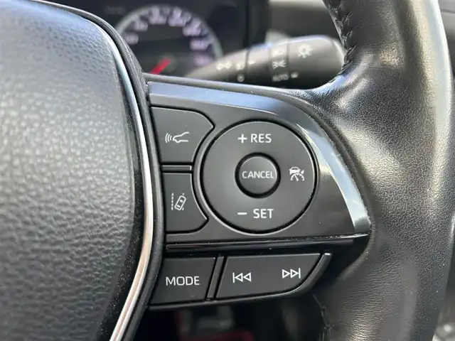 トヨタ クラウン ハイブリッド RS リミテッド 岡山県 2020(令2)年 13万km プレシャスブラックパール 登録時走行距離129301km/純正ナビ/フルセグTV(AM/FM/CD/DVD/Bluetooth)/バックカメラ/ビルトインETC/トヨタセーフティセンス/・ブラインドスポットモニター/・レーダークルーズコントロール/・オートマチックハイビーム/・プリクラッシュセーフティ/横滑り防止装置/オートブレーキホールド/D/N席パワーシート/D/N席シートヒーター/ステアリングヒーター/AC100V電源/ハーフレザーシート/純正フロアマット/18インチ純正AW