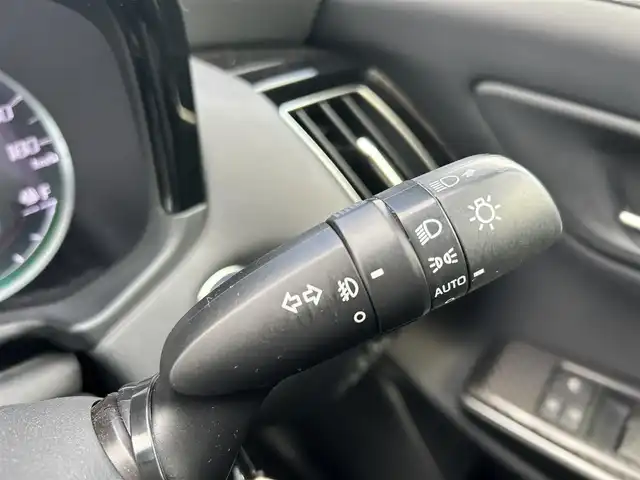 トヨタ クラウン ハイブリッド RS リミテッド 岡山県 2020(令2)年 13万km プレシャスブラックパール 登録時走行距離129301km/純正ナビ/フルセグTV(AM/FM/CD/DVD/Bluetooth)/バックカメラ/ビルトインETC/トヨタセーフティセンス/・ブラインドスポットモニター/・レーダークルーズコントロール/・オートマチックハイビーム/・プリクラッシュセーフティ/横滑り防止装置/オートブレーキホールド/D/N席パワーシート/D/N席シートヒーター/ステアリングヒーター/AC100V電源/ハーフレザーシート/純正フロアマット/18インチ純正AW