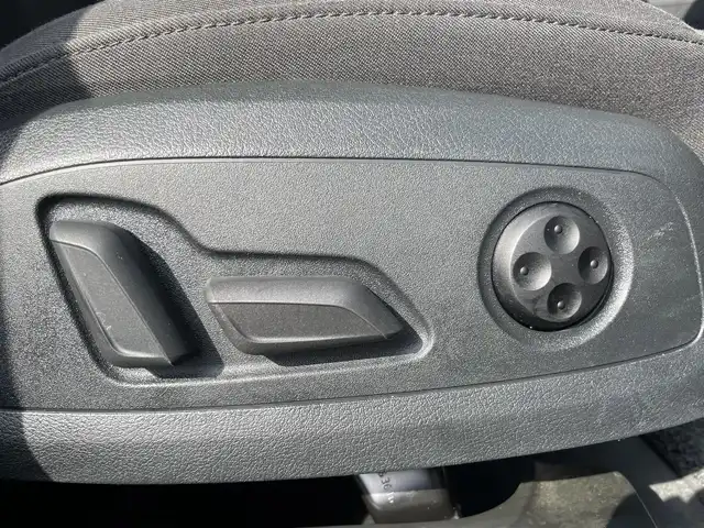 アウディ Ａ４ アバント 1.4TFSI 1stED 静岡県 2017(平29)年 3.9万km デイトナグレーパールエフェクト 限定230台/Slineエクステリアパッケージ/アウディプレセンス/バーチャルコックピット/純正ナビ/・Bluetooth/・バックカメラ/・フルセグテレビ/パークアシスト/アドバンスドキーシステム/運転席パワーシート/前席シートヒーター/純正ドライブレコーダー/ETC/電動リアゲート/純正17インチアルミホイール