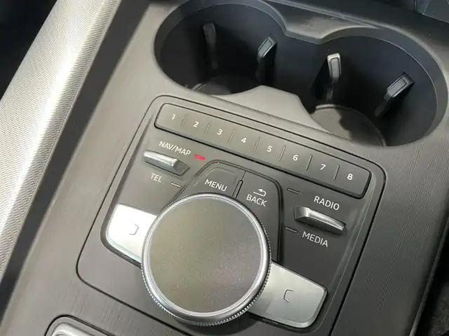 アウディ Ａ４ アバント 1.4TFSI 1stED 静岡県 2017(平29)年 3.9万km デイトナグレーパールエフェクト 限定230台/Slineエクステリアパッケージ/アウディプレセンス/バーチャルコックピット/純正ナビ/・Bluetooth/・バックカメラ/・フルセグテレビ/パークアシスト/アドバンスドキーシステム/運転席パワーシート/前席シートヒーター/純正ドライブレコーダー/ETC/電動リアゲート/純正17インチアルミホイール