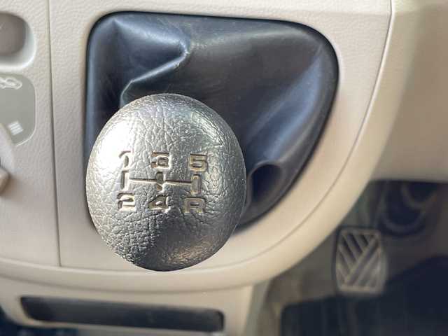 スズキ エブリイ PA 福岡県 2013(平25)年 6.5万km スペリアホワイト オーディオ/（AM/FM）/ワンオーナー/4WD/エアコン・パワーステアリング/スペアキー/フロアマット/両側スライドドア/Wエアバッグ/ドアバイザー/ヘッドライトレベライザー