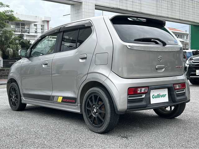 スズキ アルト ワークス 沖縄県 2017(平29)年 3.4万km スチールシルバーM ナビ/（ＡＭ／ＦＭ／ＣＤ／ＤＶＤ／ＢＴ）/ＵＳＢ入力端子　/スマートキー　/純正フロアマット　/横滑り機能　/純正１５インチアルミホイール　/プッシュスタート /オートライト /ベンチシート