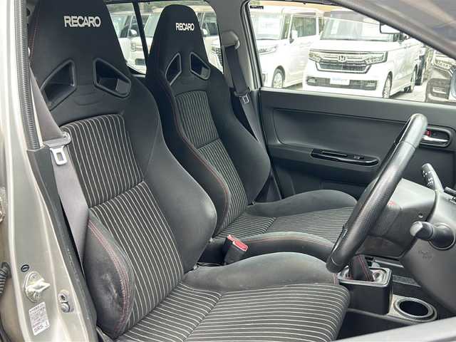 スズキ アルト ワークス 沖縄県 2017(平29)年 3.4万km スチールシルバーM ナビ/（ＡＭ／ＦＭ／ＣＤ／ＤＶＤ／ＢＴ）/ＵＳＢ入力端子　/スマートキー　/純正フロアマット　/横滑り機能　/純正１５インチアルミホイール　/プッシュスタート /オートライト /ベンチシート