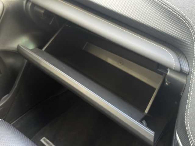 スバル フォレスター ハイブリッド アドバンス 東京都 2021(令3)年 6.6万km クリスタルホワイトP ワンオーナー/ドラレコ連動純正メモリナビ/フルセグ/バックカメラ/サイド/フロント/レーダークルーズコントロール/車線逸脱警報装置/ブラインドスポットモニター/ハンドルヒーター/デジタルインナーミラー/パドルシフト/全席シートヒーター/運転席メモリーシート/D/N席パワーシート/スマートキー×2