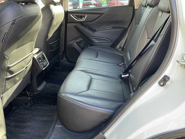 スバル フォレスター ハイブリッド アドバンス 東京都 2021(令3)年 6.6万km クリスタルホワイトP ワンオーナー/ドラレコ連動純正メモリナビ/フルセグ/バックカメラ/サイド/フロント/レーダークルーズコントロール/車線逸脱警報装置/ブラインドスポットモニター/ハンドルヒーター/デジタルインナーミラー/パドルシフト/全席シートヒーター/運転席メモリーシート/D/N席パワーシート/スマートキー×2