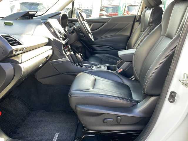 スバル フォレスター ハイブリッド アドバンス 東京都 2021(令3)年 6.6万km クリスタルホワイトP ワンオーナー/ドラレコ連動純正メモリナビ/フルセグ/バックカメラ/サイド/フロント/レーダークルーズコントロール/車線逸脱警報装置/ブラインドスポットモニター/ハンドルヒーター/デジタルインナーミラー/パドルシフト/全席シートヒーター/運転席メモリーシート/D/N席パワーシート/スマートキー×2