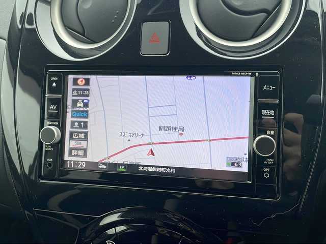 日産 ノート e－パワー X 道東・釧路十勝 2018(平30)年 1.3万km ブリリアントシルバー ナビ　MM318D-W/(AM/FM/CD/DVD/BT)/ETC/ステアリングスイッチ/夏タイヤ積込/純正15インチAW/社外フロアマット/ドアバイザー/コーナーセンサー　前後/レーンキープアシスト/オートライト/ABS/横滑り防止装置