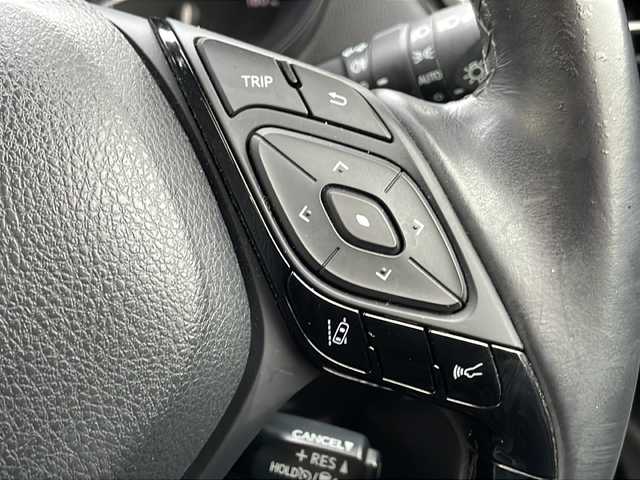 トヨタ Ｃ－ＨＲ S－T 道東・釧路十勝 2017(平29)年 9.2万km ホワイトパールクリスタルシャイン 4WD/純正メモリナビ　NSZT-W66T/　(AM/FM/CD/BT)/フルセグTV/バックカメラ/プリクラッシュセーフティ/レーンキープアシスト/オートハイビーム/レーダークルーズコントロール/前コーナーセンサー/社外ドライブレコーダー/純正AW夏タイヤセット(215/60R17)積込/トノカバー