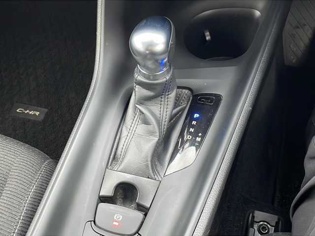 トヨタ Ｃ－ＨＲ S－T 道東・釧路十勝 2017(平29)年 9.2万km ホワイトパールクリスタルシャイン 4WD/純正メモリナビ　NSZT-W66T/　(AM/FM/CD/BT)/フルセグTV/バックカメラ/プリクラッシュセーフティ/レーンキープアシスト/オートハイビーム/レーダークルーズコントロール/前コーナーセンサー/社外ドライブレコーダー/純正AW夏タイヤセット(215/60R17)積込/トノカバー