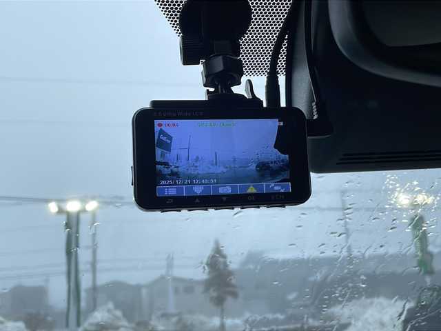 トヨタ Ｃ－ＨＲ S－T 道東・釧路十勝 2017(平29)年 9.2万km ホワイトパールクリスタルシャイン 4WD/純正メモリナビ　NSZT-W66T/　(AM/FM/CD/BT)/フルセグTV/バックカメラ/プリクラッシュセーフティ/レーンキープアシスト/オートハイビーム/レーダークルーズコントロール/前コーナーセンサー/社外ドライブレコーダー/純正AW夏タイヤセット(215/60R17)積込/トノカバー