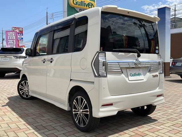 ダイハツ タント カスタム RS トップED SA Ⅲ 鳥取県 2017(平29)年 6.8万km パールホワイトⅢ 純正ナビ/両側パワースライドドア/衝突被害軽減システム/ドライブレコーダー/バックカメラ/アイドリングストップ/フルセグTV/Bluetooth/CD/DVD/ETC/シートヒーター（運転席）/オートライト/LEDヘッドライト/フォグランプ/ステアリングスイッチ/革巻きステアリング/ウインカーミラー/ドアバイザー/2列目サンシェード