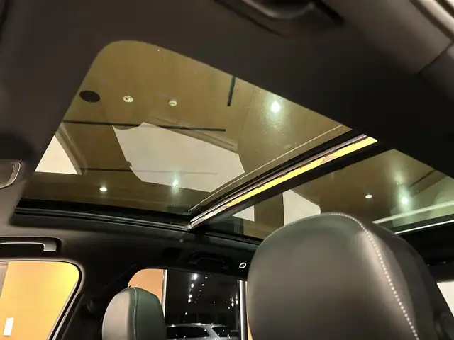 アウディ Ｑ７ 3．0TFSI クワトロ 道央・札幌 2018(平30)年 5.7万km グレイシアホワイトメタリック グレイシアホワイトメタリック/Sラインパッケージ/アダプティブエアサスペンション/パノラマサンルーフ/マトリクスLEDヘッドライト/21インチマットチタンルックポリッシュトAW/リアアシスタンスパッケージ/　・アウディサイドアシスト/　・アウディプレセンスリヤ/　・サイドエアバック/7シーターパッケージ/　・三列目シート/　・4ゾーンエアコン/　・前後シートヒーター/　・三ブラインド