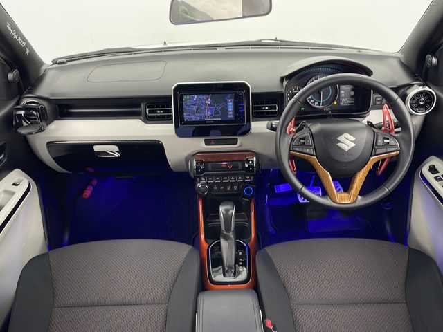 スズキ イグニス ハイブリッド MZ 秋田県 2016(平28)年 6.7万km ピュアホワイトP 4WD/社外ナビ/(FM/AM/Bluetooth/フルセグTV/DVD/CD)/バックカメラ/衝突軽減装置/横滑り防止装置/レーンキープアシスト/ダウンヒルアシスト/クルーズコントロール/ETC/ステアリングリモコン/パドルシフト/LEDヘッドライト/フォグランプ/オートライト/革巻きステアリング/電動格納ミラー/ウィンカーミラー/スマートキー/スペアキー/プッシュスタート/社外アルミホイール/純正フロアマット/ドアバイザー/社外マフラー/社外車高調