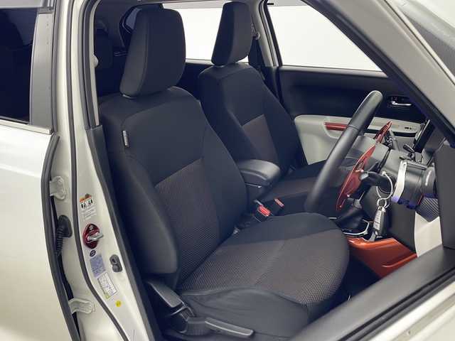 スズキ イグニス ハイブリッド MZ 秋田県 2016(平28)年 6.7万km ピュアホワイトP 4WD/社外ナビ/(FM/AM/Bluetooth/フルセグTV/DVD/CD)/バックカメラ/衝突軽減装置/横滑り防止装置/レーンキープアシスト/ダウンヒルアシスト/クルーズコントロール/ETC/ステアリングリモコン/パドルシフト/LEDヘッドライト/フォグランプ/オートライト/革巻きステアリング/電動格納ミラー/ウィンカーミラー/スマートキー/スペアキー/プッシュスタート/社外アルミホイール/純正フロアマット/ドアバイザー/社外マフラー/社外車高調